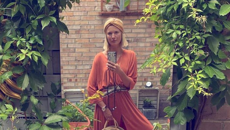 Justyna Nag³owska showed off a beautiful boho-style balcony.  It has large mirrors hidden among the plants.  “my heaven”