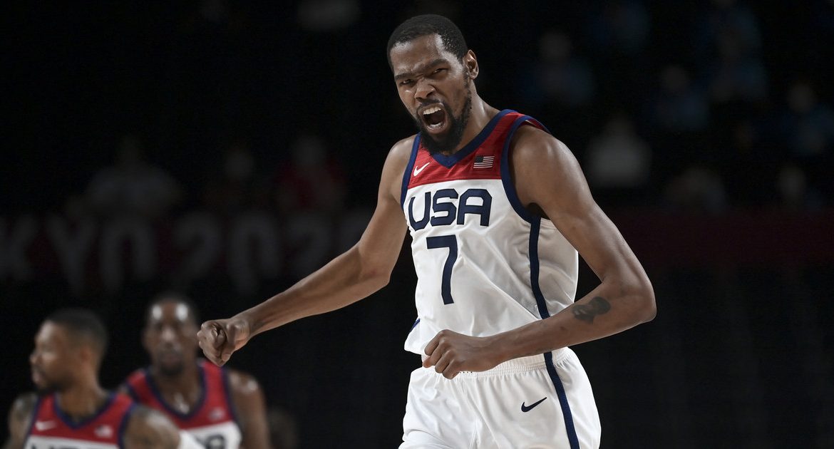 Tokyo 2020. Basketball.  The United States, however, is with gold IO again.  revenge from france