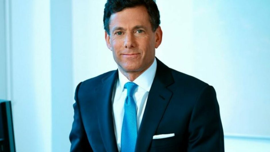 Take-Two CEO is making very good money from GTA Online.  Strauss Zelnick rewards are based on microtransactions